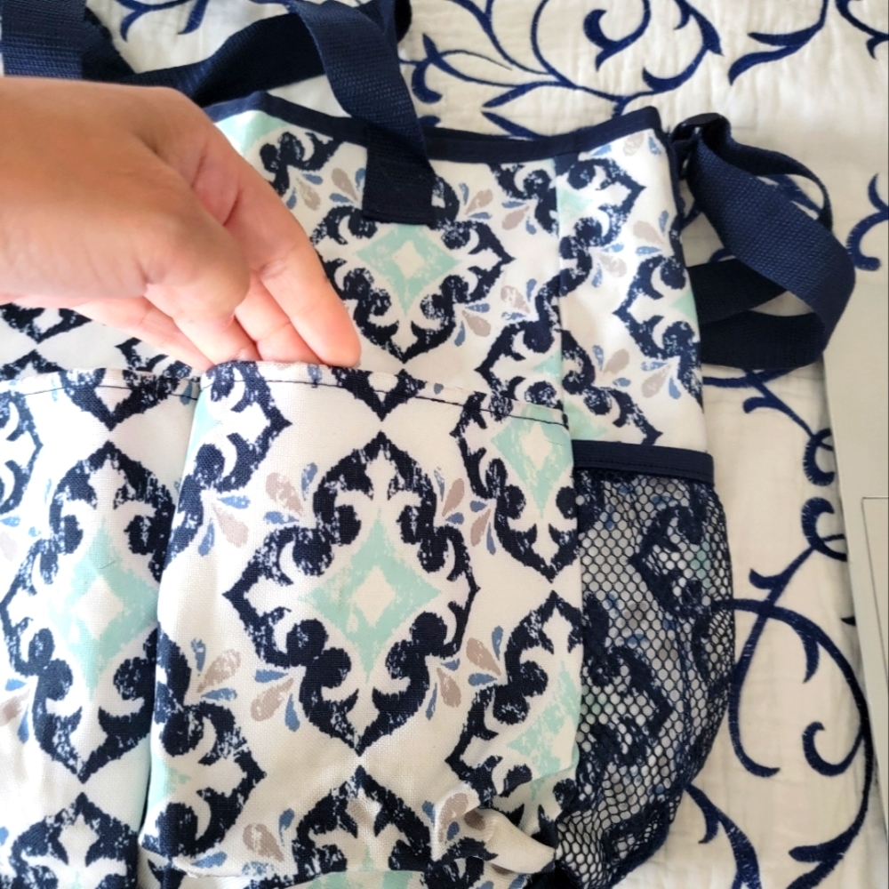 Thirty One Crossbody Organizing Tote